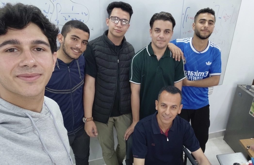 انشطة الاستاذ مؤنس نصر